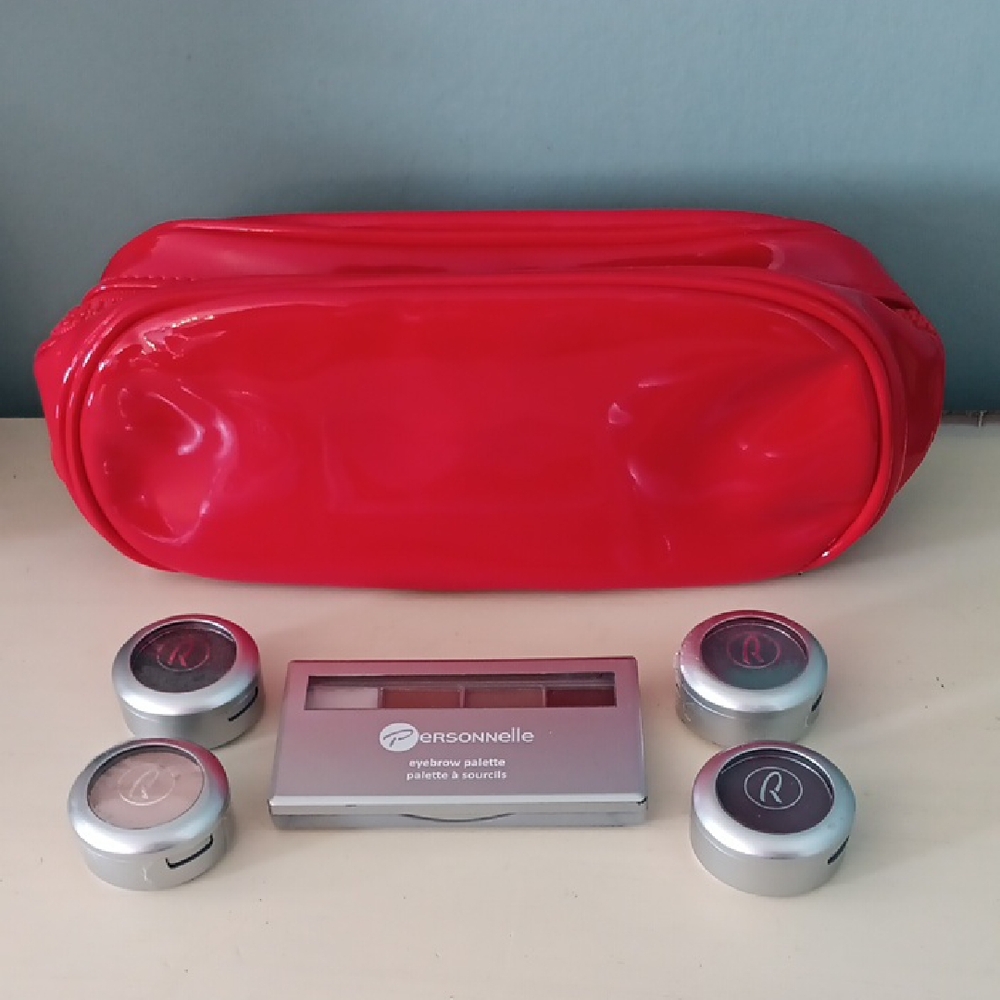 ^ Personnelle eyeshadows & eyebrow palette w case